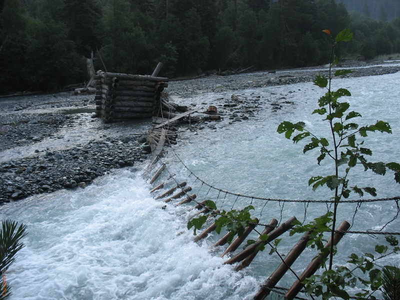 Мост через Псыш смыло окончательно