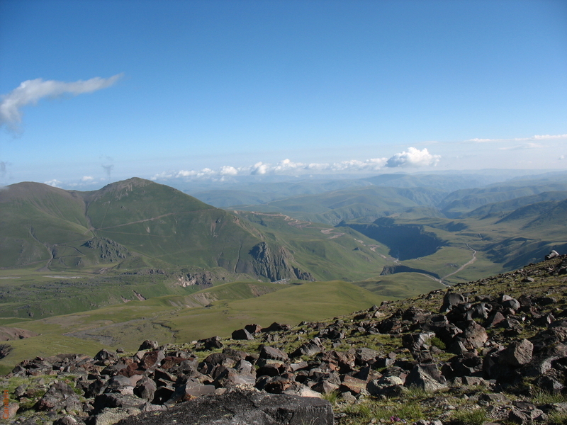 Спуск к мин водам Джилысу