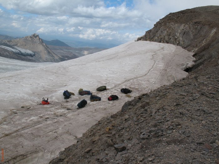 Снежная полка перед пер. Ирикчат