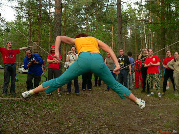 Полоса. Бабочка. Зрители ликуют