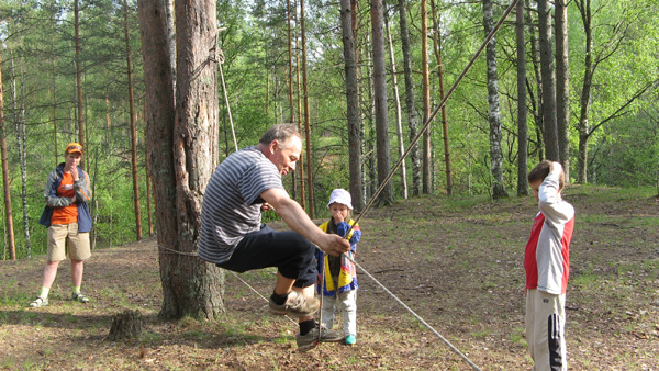 И веревки крепкие