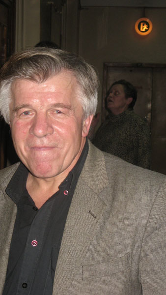 Владимир Устинов