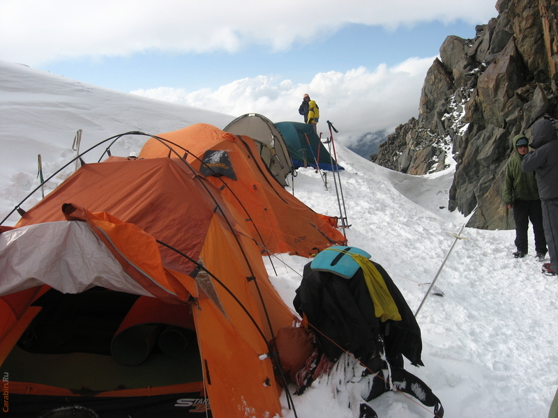 стоянка на перевале Бригантина