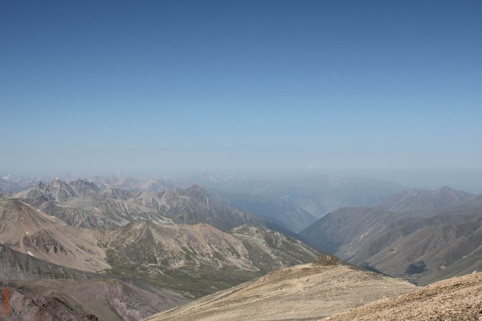 Вид с перевала на запад