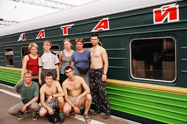 Ну, здравствуй, долгая дорога ...