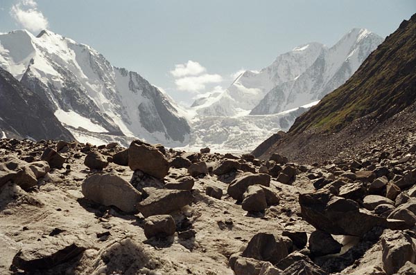 На леднике Менсу.