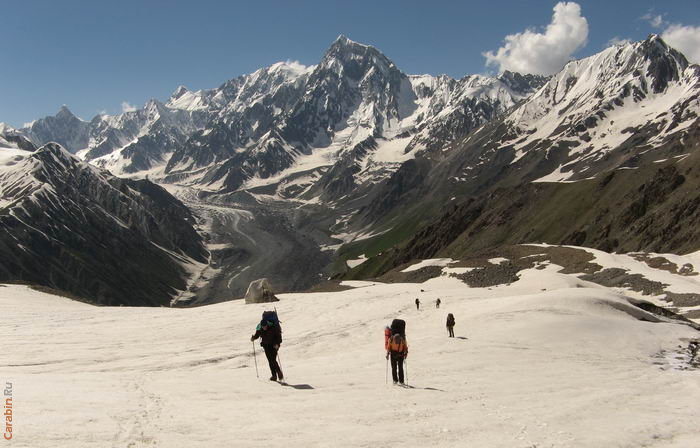 Ледник Девлохан, идем к перевалу Сугран
