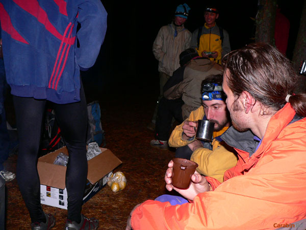 У костра на промежуточном финише