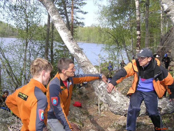 Участники из Ростова-на-Дону общаются с судьей Н.В. Захаренковым