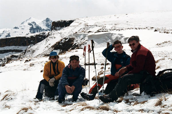 В первый же день на снегу.