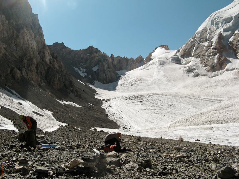 Утро. Стоянки на морене ледн.М.Ганзы
