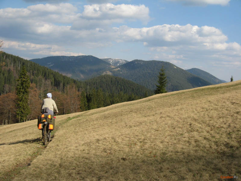 Спуск к озеру Синевир