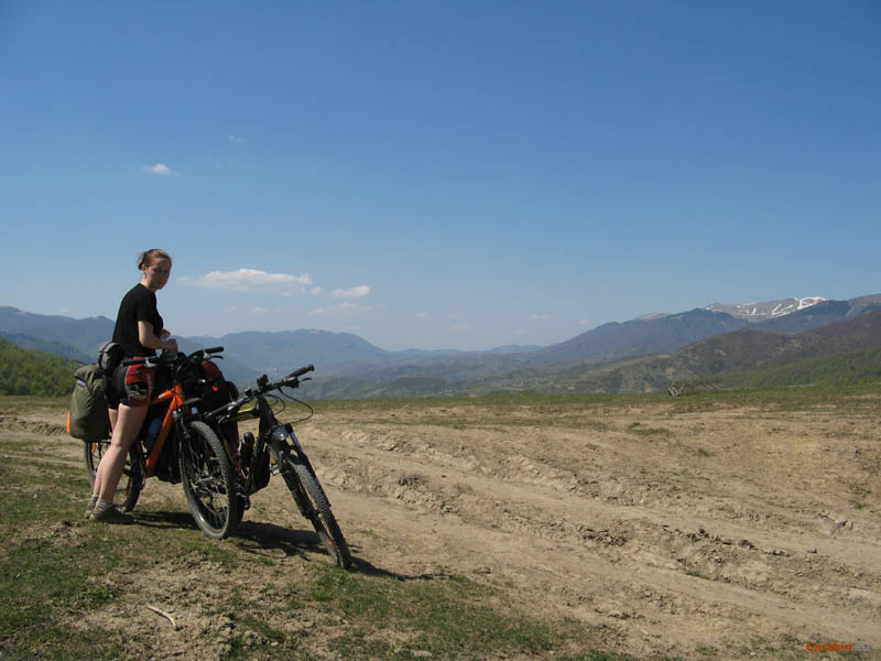 На перевале между поселком Колочава и поселком Комсомольск