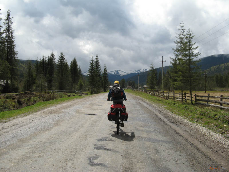 Дорога на Черногорский хребет со стороны Ворохты