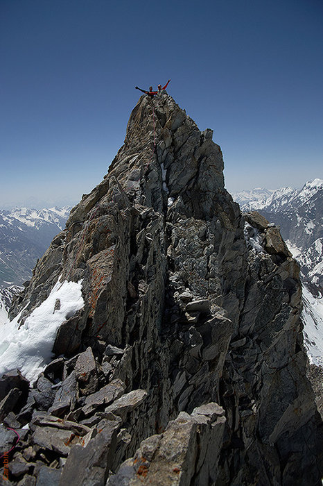 Пик Игла, высшая точка района