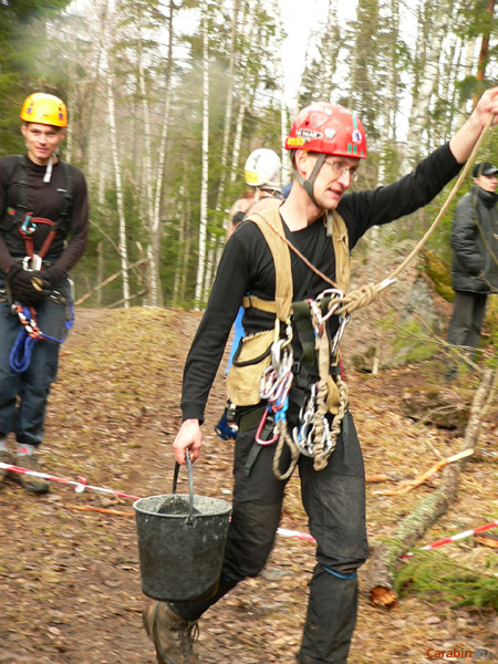 Этап с ведром