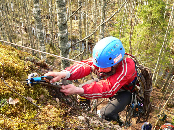 Второй день. Подъем по судейским перилам.