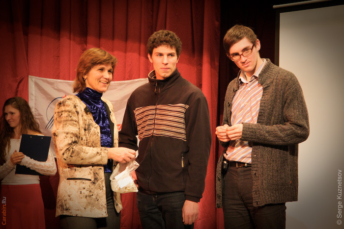 Раздача слонов