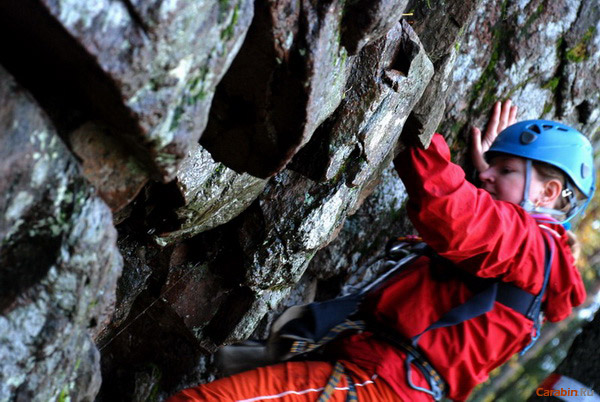 Мокрые скалы