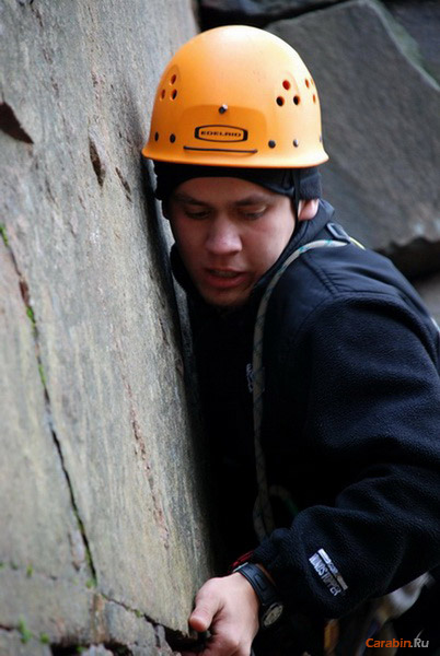 В напряжении