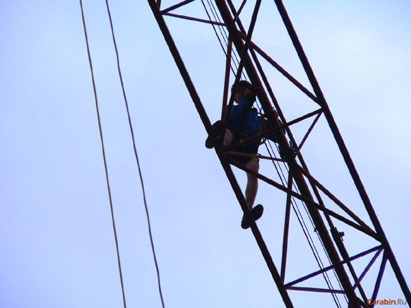 Не кочегары мы, не плотники