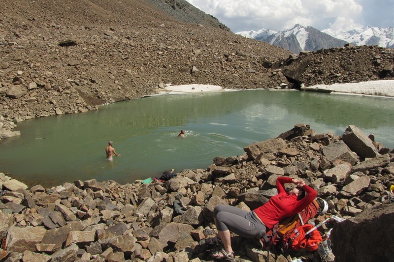 купальщики