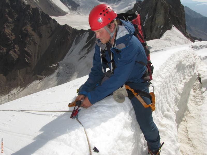 верхом на гребне